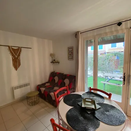 Belle Marina En Bord D'etang Holiday home