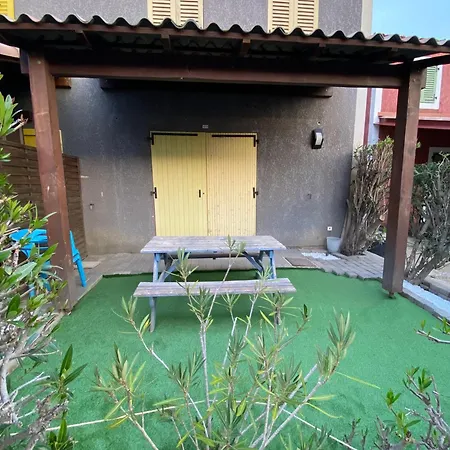 Belle Marina En Bord D'etang Le Barcares